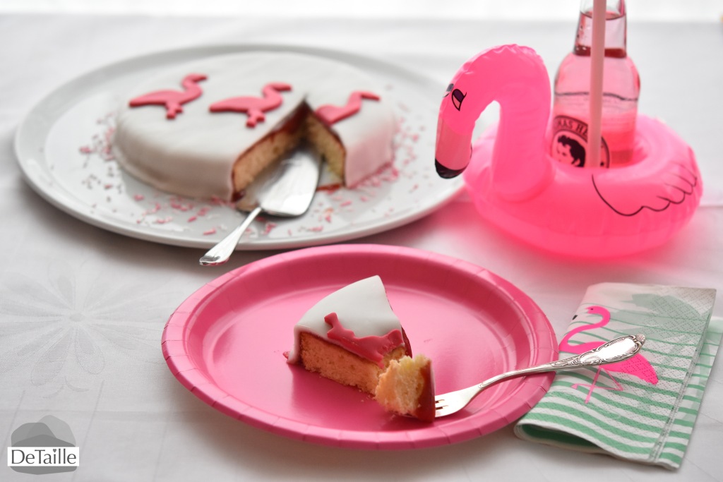 Flamingo-Party: Torte