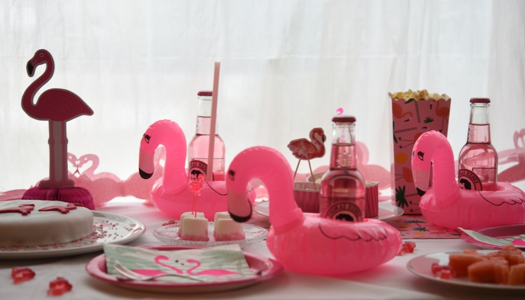 flamingo-party-panorama